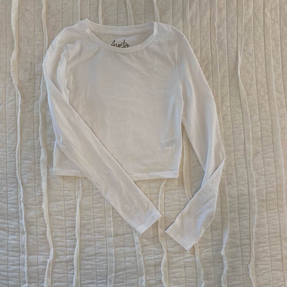 White long sleeve Crop Top